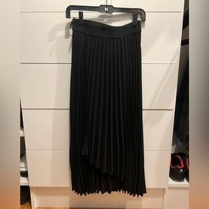 COS pleated wrap skirt US 4 - black midi
